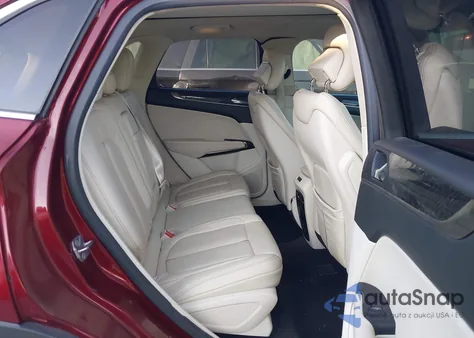 2015 Lincoln Mkc Black Label z USA, uszkodzony, nr VIN 5LMTJ1BH4FUJ31137